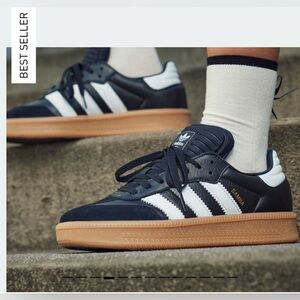 Adidas Samba Women’s size 8/ Men’s size 7 New in Box